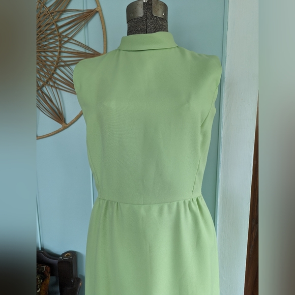 Vintage Pale Green Long Dress - Picture 4 of 8